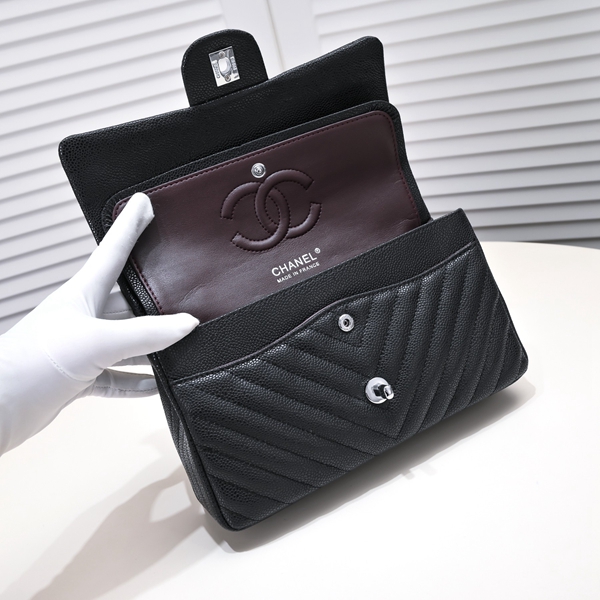 シャネルバッグ着用イメージ